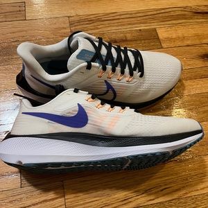 Nike Women’s Air Zoom Pegasus 39 Running Shoe